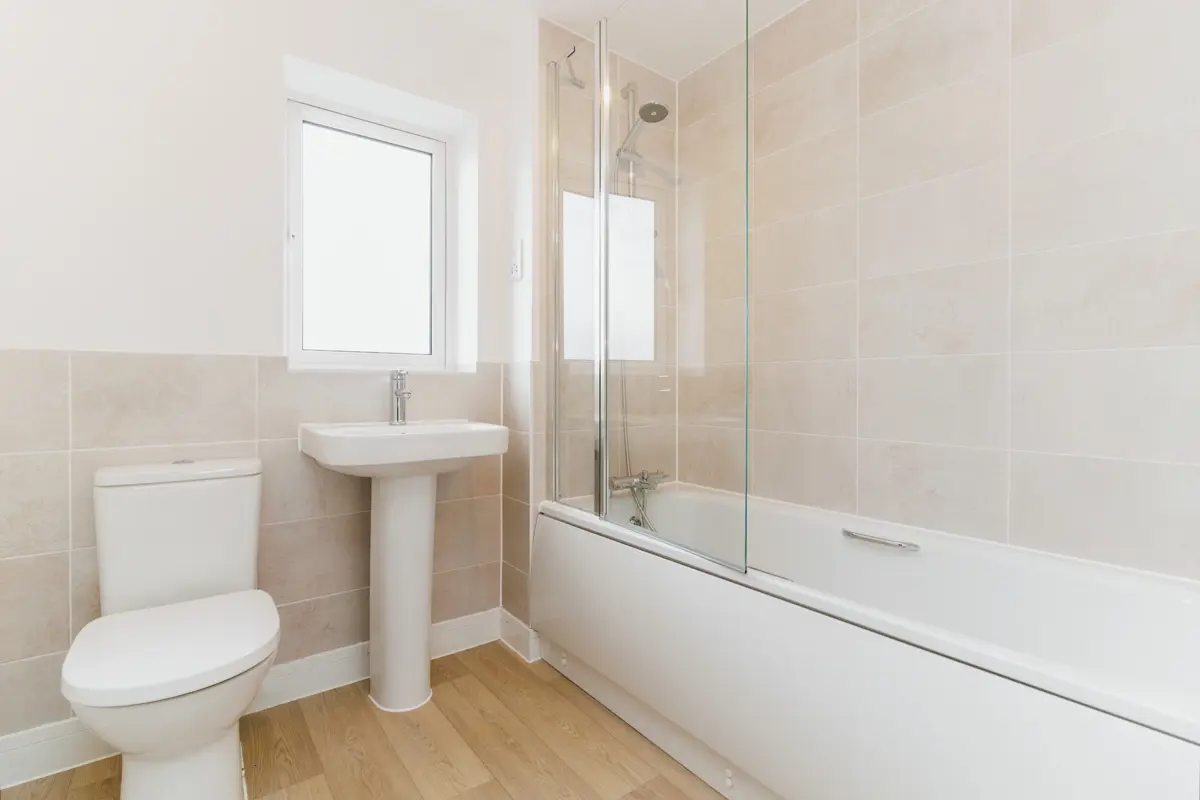Plot 235 Bathroom