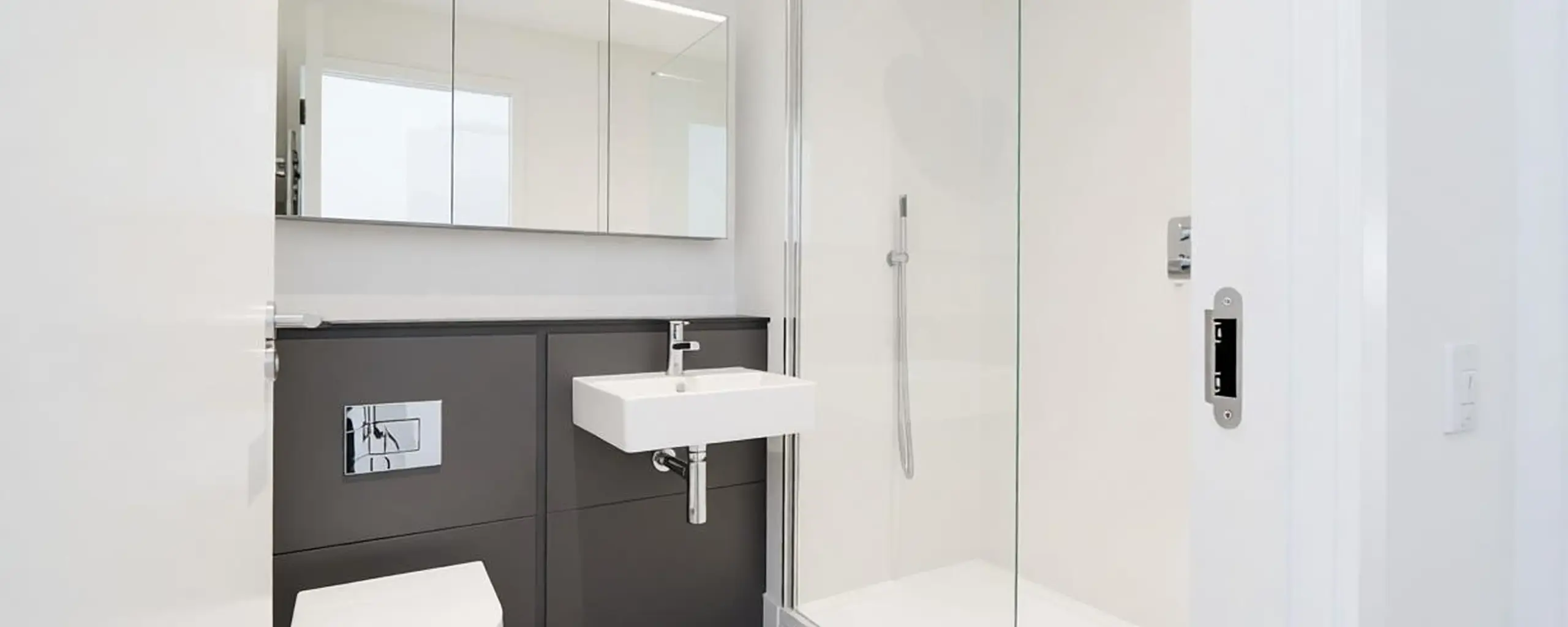 Mansion House Ensuite Shower Room