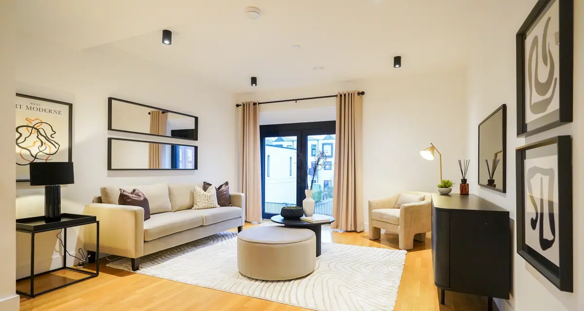 Mansion House Living Roomii (1)