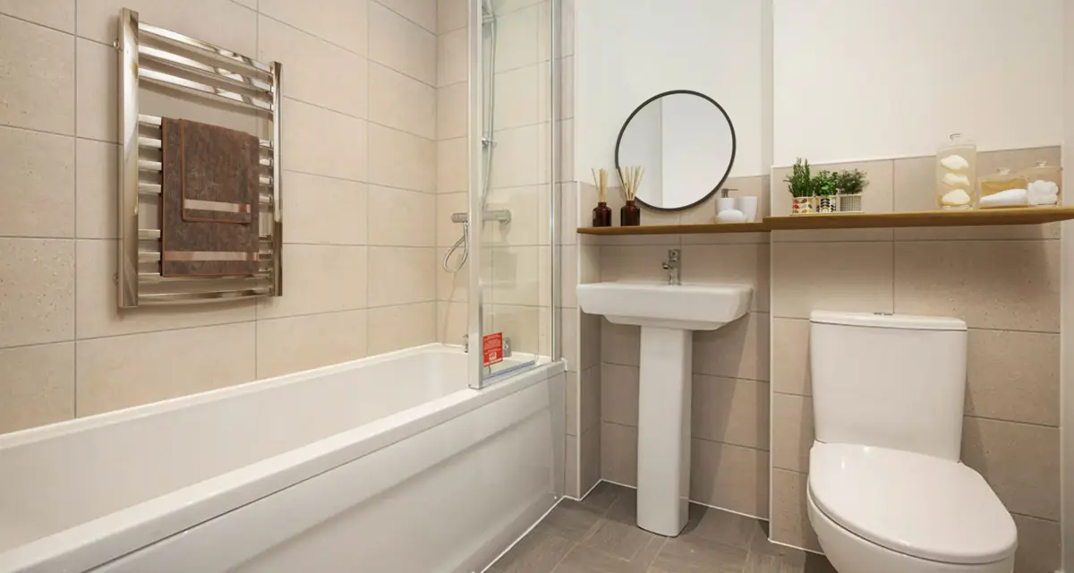 Laconia Apartment Bathroom (1)