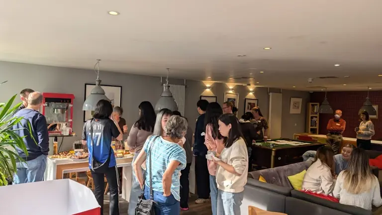 Hyndland House And Friends International