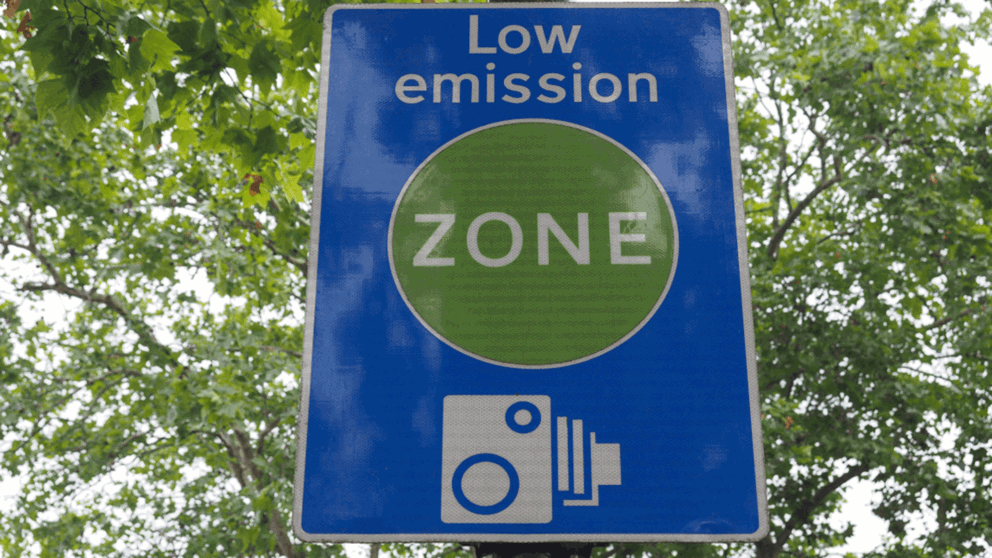Understanding (Ultra) Low Emission Zones and Clean Air Zones Places