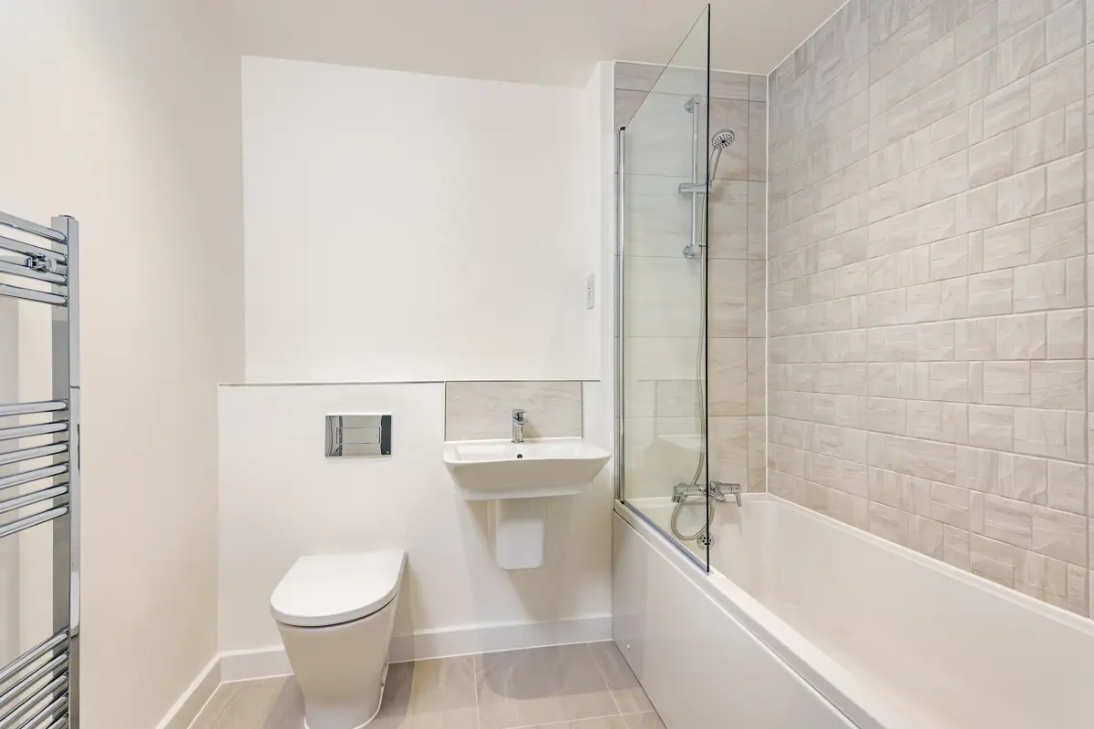 Meadow Brook Priddle Bathroom