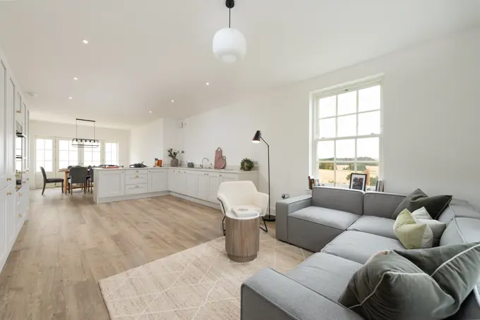 75787 Plot95 Showhome 008 Ezgif.Com Jpg To Webp Converter