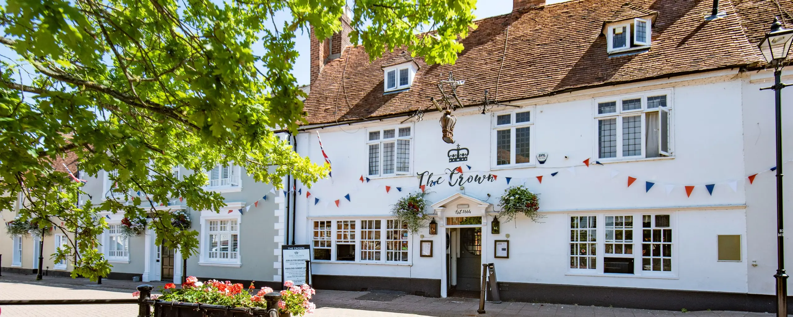 Stony Stratford The Crown 001