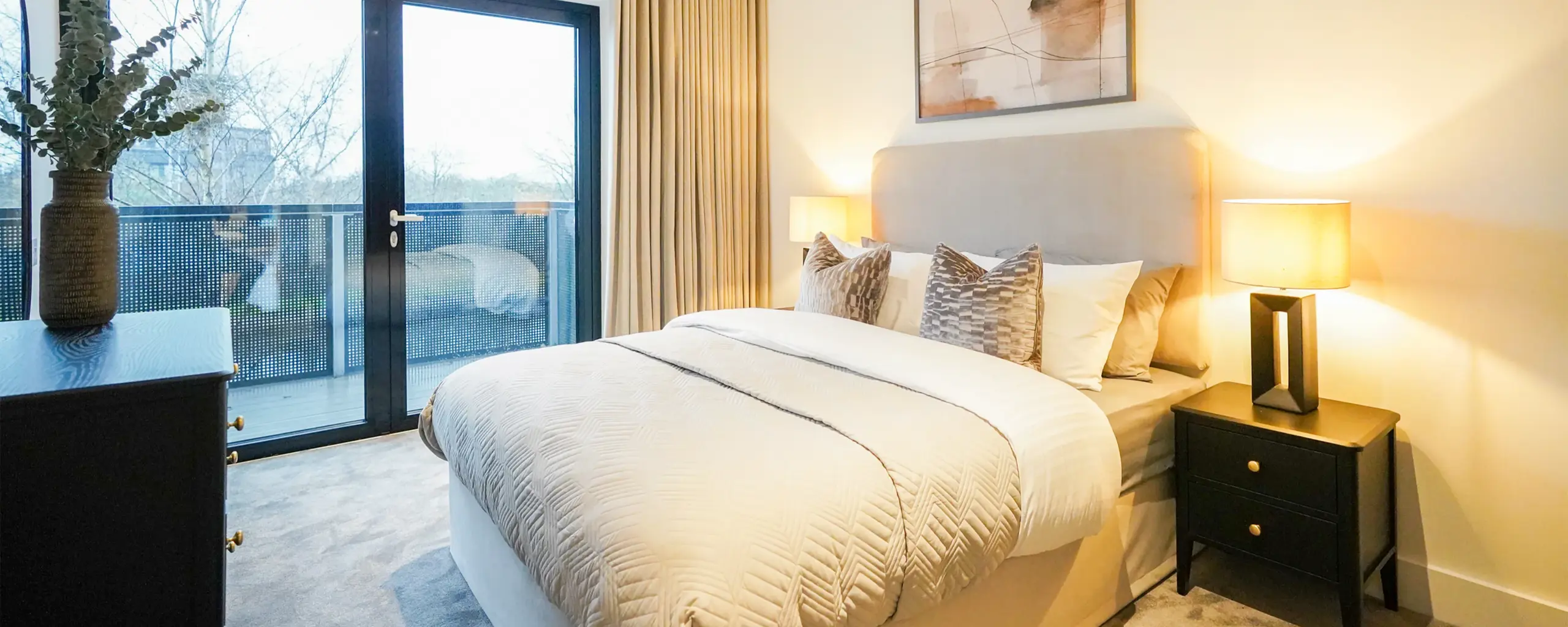 Mansion House Main Bedroom