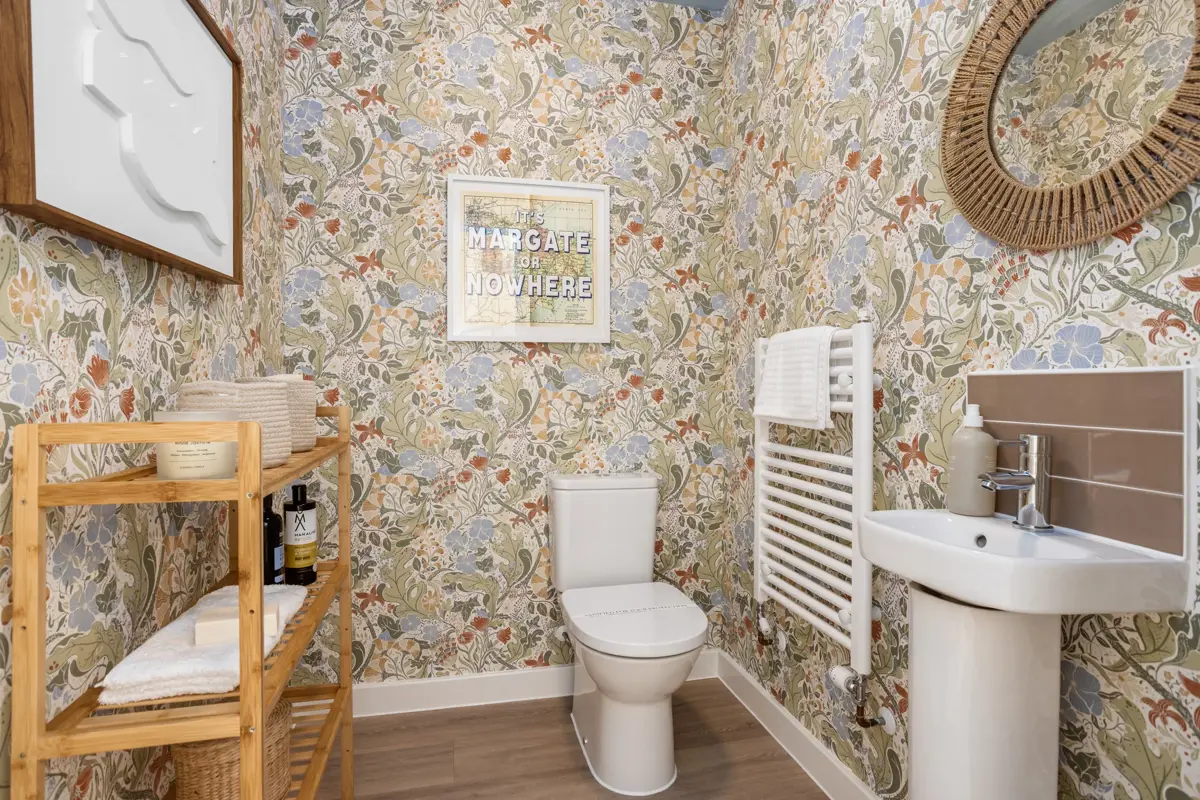 008 Lowres 3Bed Showhome Photography Hartsdown PFP 2S2A4664