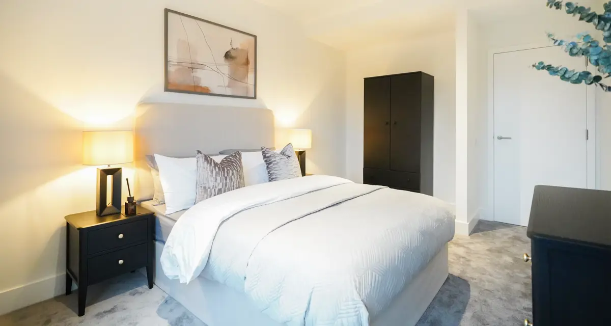 Mansion House Main Bedroomii