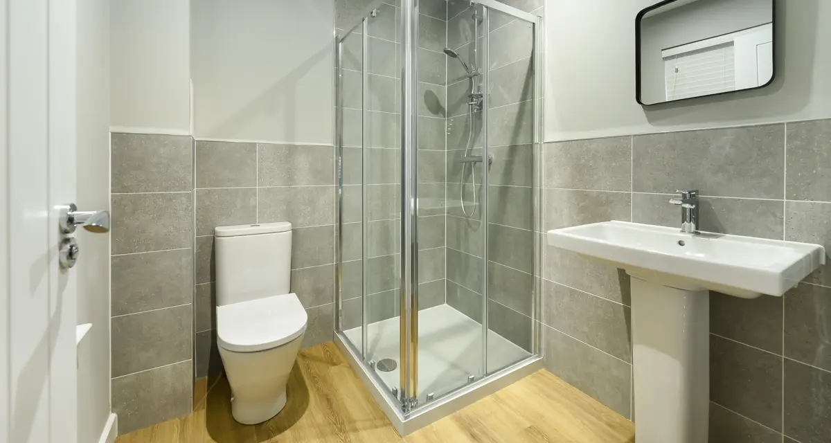 En Suite 1
