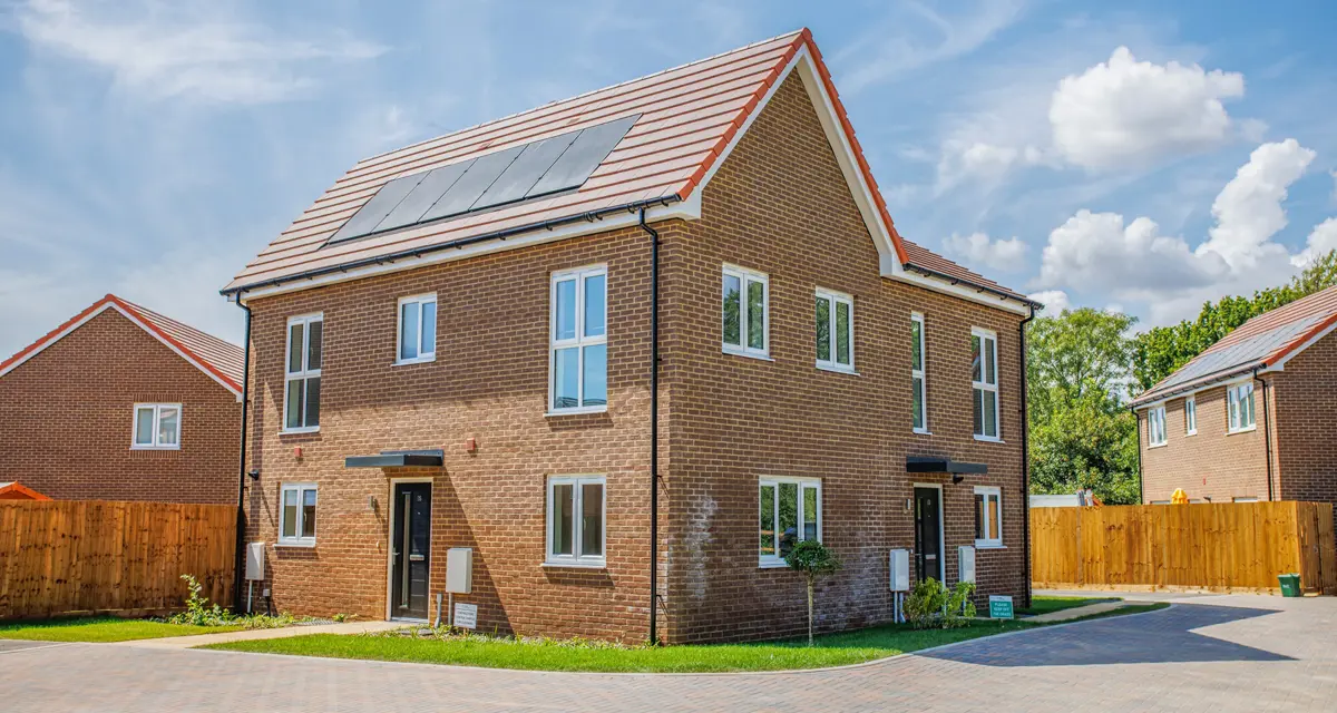 Cardingham Holt